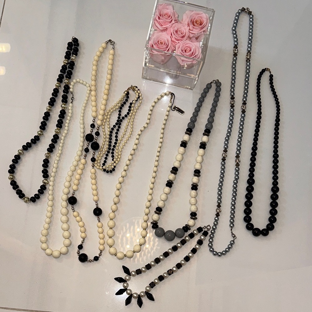 Vintage Black and Cream Beaded Necklace Collection Lot 9